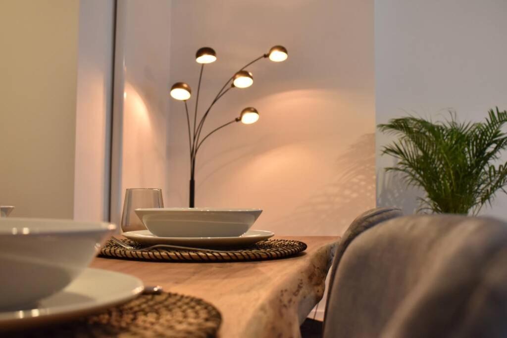 Vernieuwd Appartement Op 200M Van De Zee Ostende Extérieur photo
